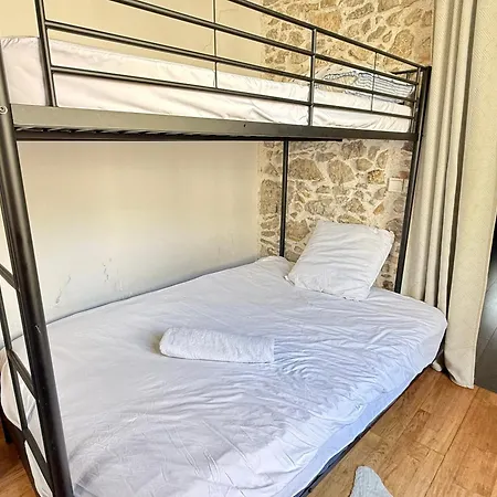 Appartement Refuge Savoyard - Centre, Parking Et Balcon Chambéry
